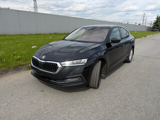 2021 Skoda Octavia IV (A8), чёрный, 2300000 рублей, вид 1