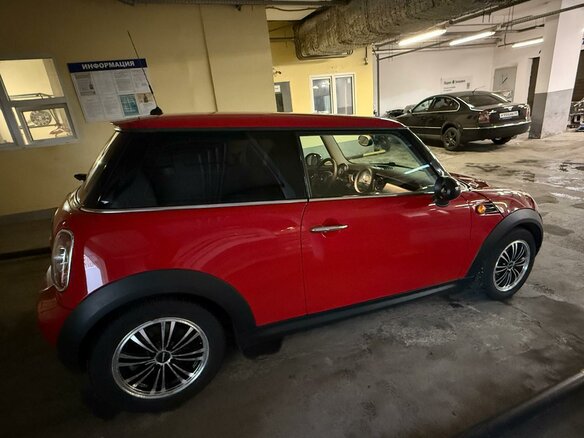 2011 Mini Hatch One II (R56) Рестайлинг, красный, 880000 рублей - вид 3