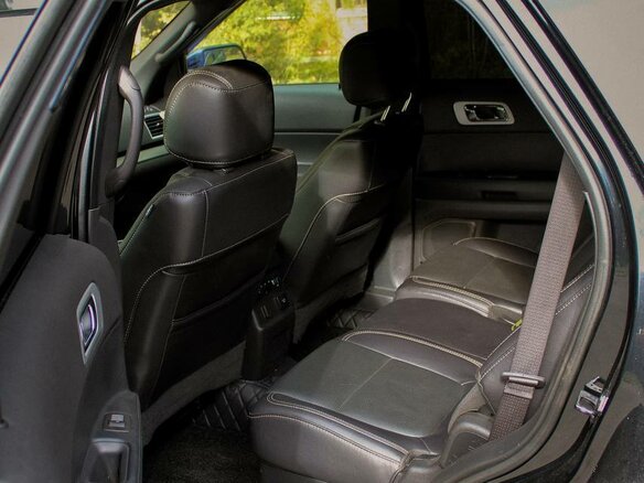 2014 Ford Explorer Sport V, чёрный, 2200000 рублей - вид 16