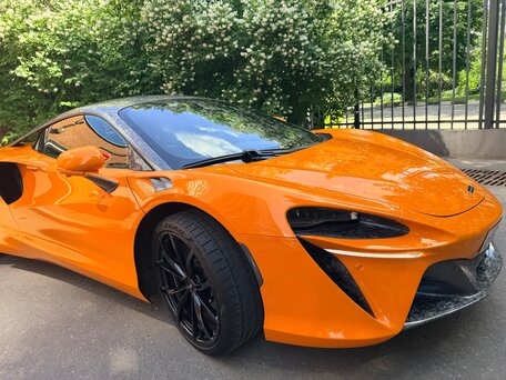 2023 McLaren Artura, оранжевый, 22500000 рублей, вид 2