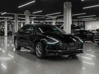 2022 Hyundai Sonata VIII (DN8), чёрный, 2730000 рублей, вид 2