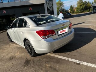 2010 Chevrolet Cruze I, серебристый, 450000 рублей, вид 5