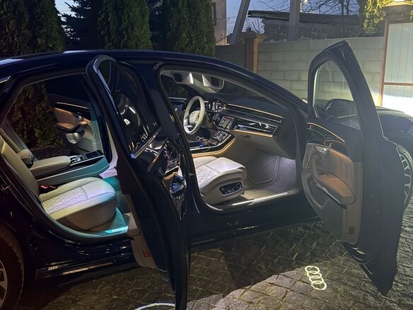 2021 Audi A8 60 TFSI e IV (D5), синий, 8230000 рублей - вид 17