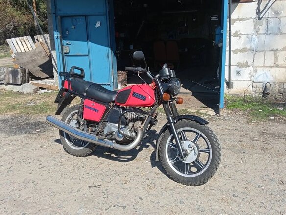 1992 ИЖ Планета, красный, 135000 рублей