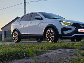 2023 Lada (ВАЗ) Vesta Cross I Рестайлинг (NG), белый, 1600000 рублей, вид 4