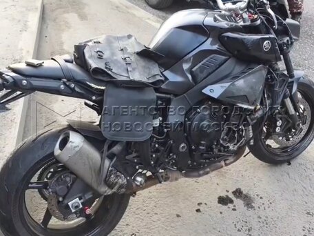 2017 Yamaha MT-10, чёрный, 700000 рублей, вид 2