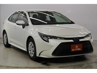2023 Toyota Corolla XII (E210), белый, 1400000 рублей, вид 3