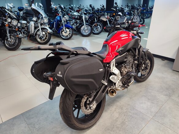 2014 Yamaha MT-07 (FZ-07), красный - вид 5