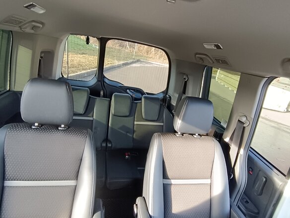 2019 Honda Stepwgn Spada V Рестайлинг, белый, 2550000 рублей - вид 13