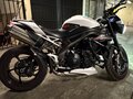 2019 Triumph Speed Triple, белый, 900000 рублей - вид 2