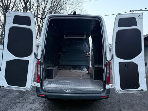 2021 Mercedes-Benz Sprinter, белый, 4000000 рублей - вид 2