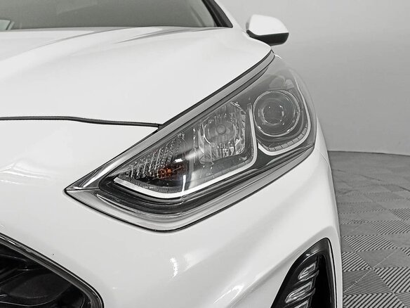 2018 Hyundai Sonata VII (LF) Рестайлинг, белый, 1650000 рублей - вид 5