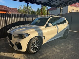 2020 BMW X5 30d IV (G05/G18), белый, 7700000 рублей, вид 1