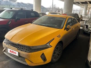 2022 Kia K5 III, жёлтый, 1890000 рублей, вид 5