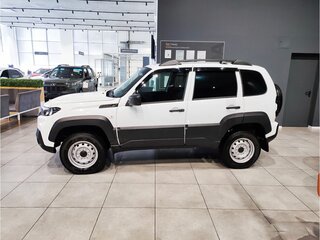 2026 Lada (ВАЗ) Niva Travel I Рестайлинг, белый, 1399900 рублей, вид 3