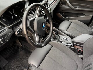 2021 BMW X1 18i sDrive II (F48) Рестайлинг, чёрный, 3050000 рублей, вид 5