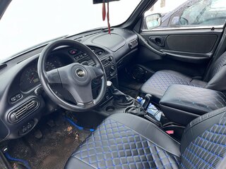 2012 Chevrolet Niva I Рестайлинг, серый, 390000 рублей, вид 3