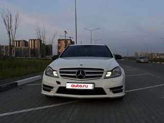 2011 Mercedes-Benz C-Класс 180 BlueEFFICIENCY III (W204) Рестайлинг, белый, 1100000 рублей, вид 2