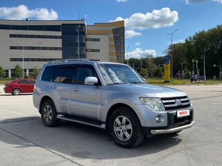 2010 Mitsubishi Pajero IV, серебристый, 1580000 рублей, вид 2