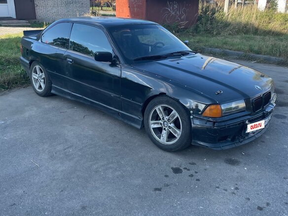 1992 BMW 3 серии 318i III (E36), чёрный, 430000 рублей