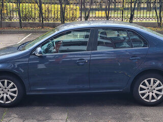 2010 Volkswagen Jetta V, синий, 850000 рублей, вид 3