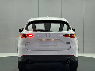 2023 Mazda CX-5 II Рестайлинг, белый, 2495600 рублей, вид 4