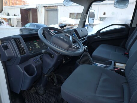 2024 Isuzu Elf (N-series), белый, 4100000 рублей, вид 3
