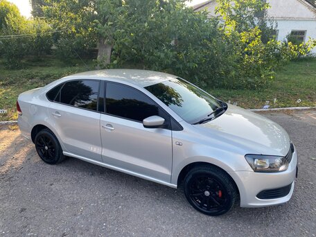2011 Volkswagen Polo V, серебристый, 680000 рублей, вид 5