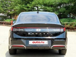 2023 Hyundai Sonata VIII (DN8) Рестайлинг, чёрный, 2110005 рублей, вид 3