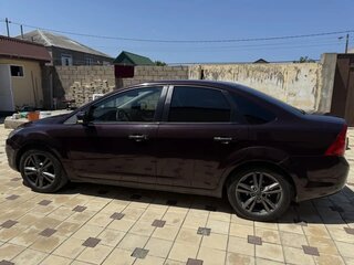 2010 Ford Focus II Рестайлинг, фиолетовый, 700000 рублей, вид 4