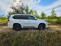 2016 Lexus LX 570 III Рестайлинг 2, белый, 10700000 рублей - вид 4