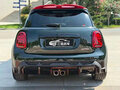 2023 Mini Hatch JCW III (F55/F56) Рестайлинг 2, чёрный - вид 3