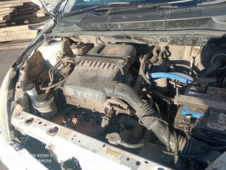 2002 Toyota Vitz I (P10), белый, 250000 рублей, вид 5