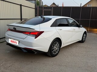 2021 Hyundai Avante VII, белый, 1700000 рублей, вид 2