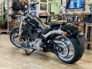2021 Harley-Davidson Fat Boy, чёрный, 2200000 рублей, вид 4