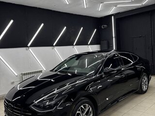 2019 Hyundai Sonata VIII (DN8), чёрный, 1900000 рублей, вид 2