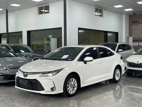 2023 Toyota Corolla XII (E210), белый, 1699000 рублей, вид 1