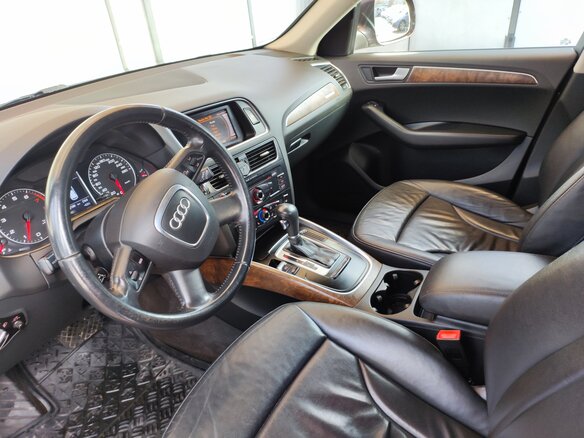 2009 Audi Q5 I (8R), серый, 1390000 рублей - вид 5