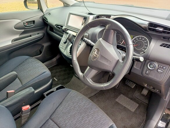 2010 Toyota Wish II, чёрный, 1450000 рублей - вид 8