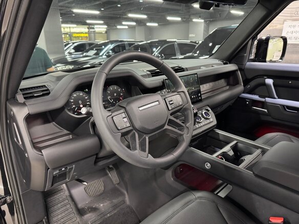 2025 Land Rover Defender 110 II, серый, 10200060 рублей - вид 9