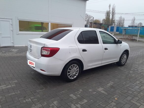 2015 Renault Logan II, белый - вид 2