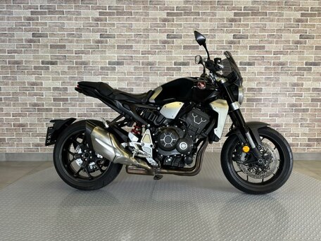 2018 Honda CB 1000R, чёрный, 878000 рублей, вид 1