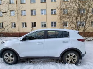 2021 Kia Sportage IV Рестайлинг, белый, 2800000 рублей, вид 4