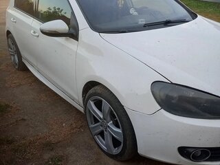 2011 Volkswagen Golf VI, белый, 690000 рублей, вид 4