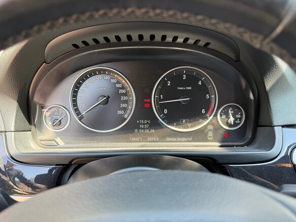2012 BMW 5 серии 530d xDrive VI (F10/F11/F07), серый, 2300000 рублей - вид 5