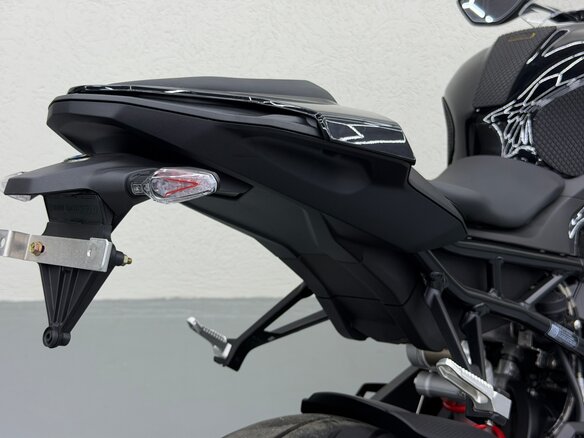 2023 BMW S 1000 RR, чёрный, 2000000 рублей - вид 15