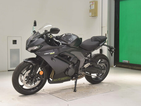 2025 Triumph Daytona 660, чёрный, 950000 рублей, вид 4