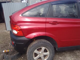 2008 SsangYong Actyon 4-speed I, красный, 550000 рублей, вид 5
