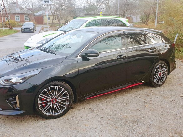 2019 Kia Proceed GT I, чёрный, 2400000 рублей - вид 1