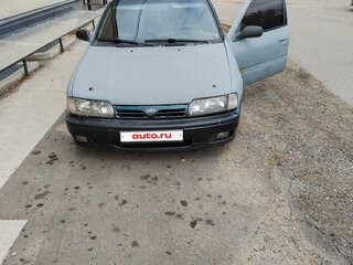 1994 Nissan Primera I (P10), серый, 70000 рублей, вид 1